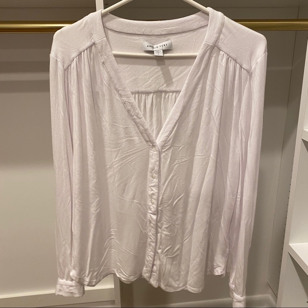 Amour Vert white shirt size large